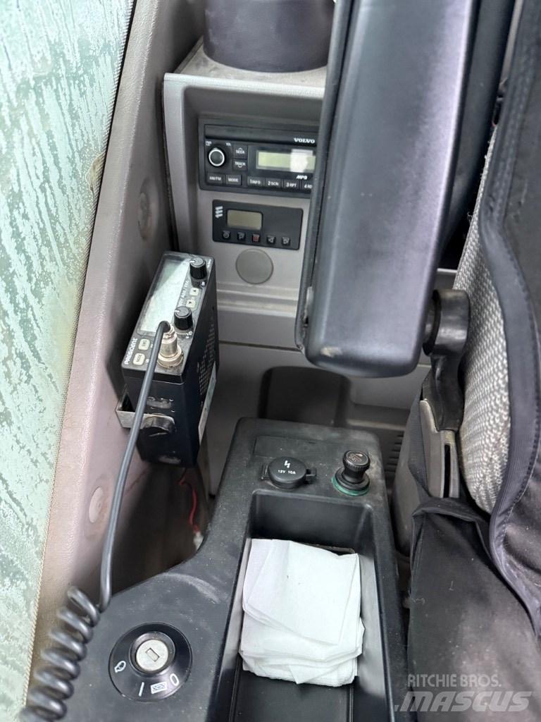 Volvo EC380EL Kāpurķēžu ekskavatori