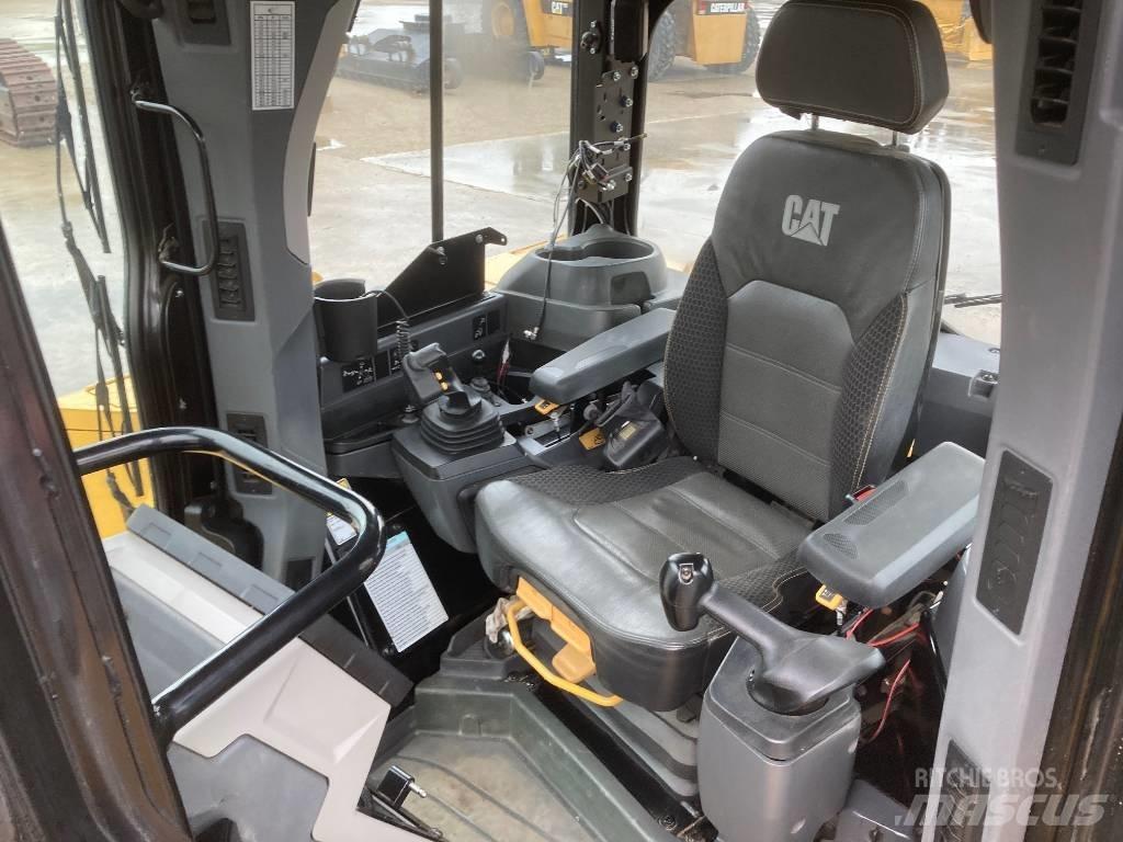 CAT D 6 LGP Kāpurķēžu buldozeri