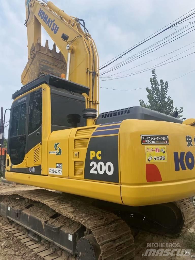 Komatsu pc200-8 Kāpurķēžu ekskavatori