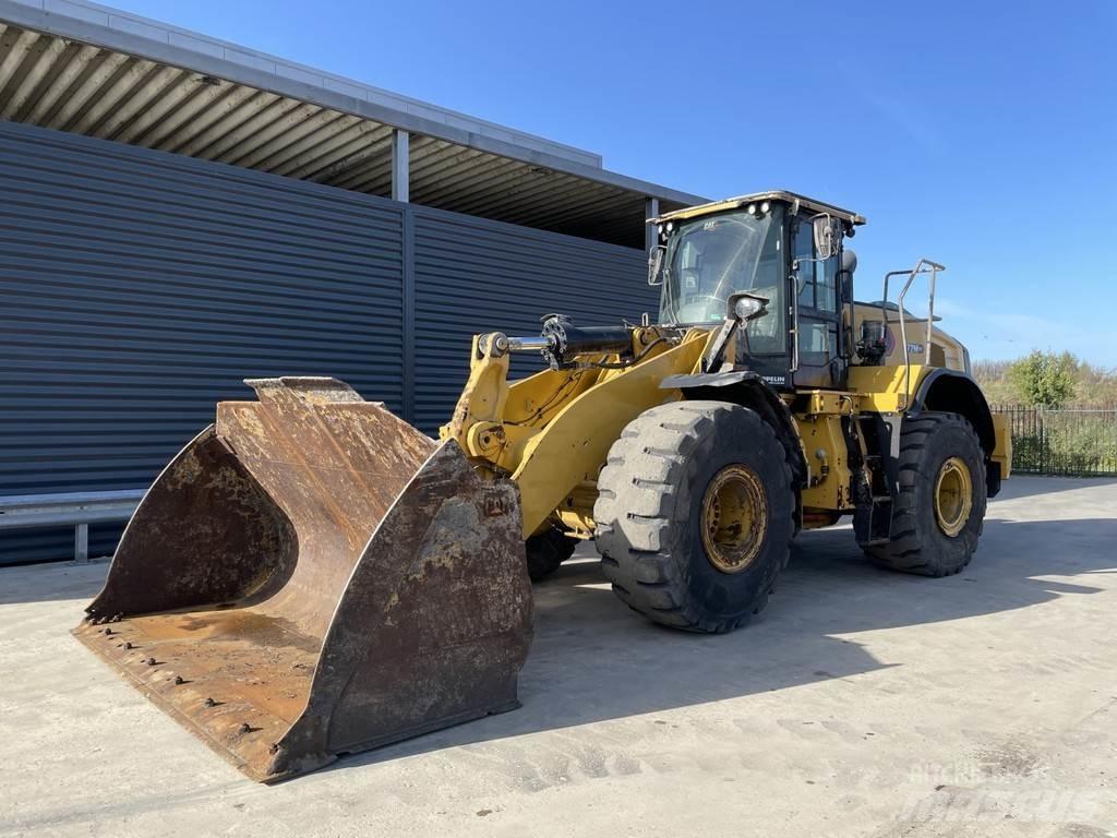 CAT 972M Iekrāvēji uz riteņiem