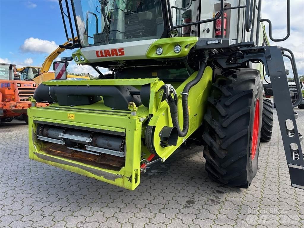 CLAAS Lexion 6800 Ražas novākšanas kombaini