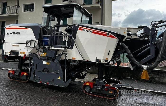 Wirtgen W200Fi Akmens/betona mašīnas
