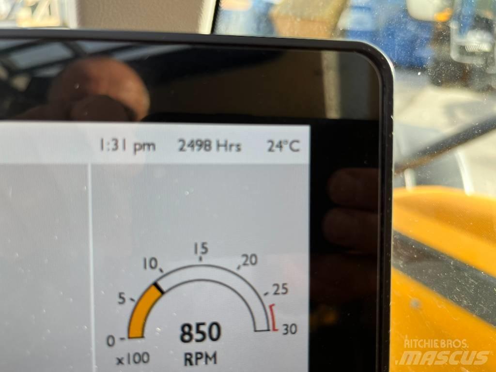 JCB 542X70 AGRI PRO Teleskopiskie manipulatori