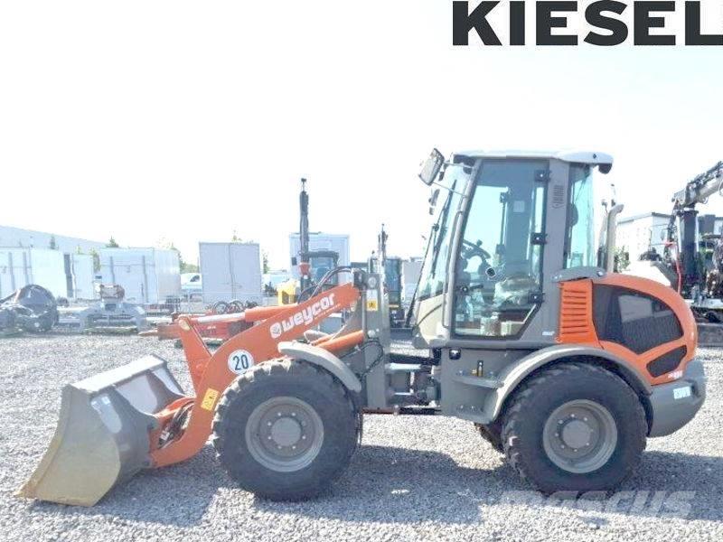 Atlas AR 480 Lietoti riteņu kompaktiekrāvēji