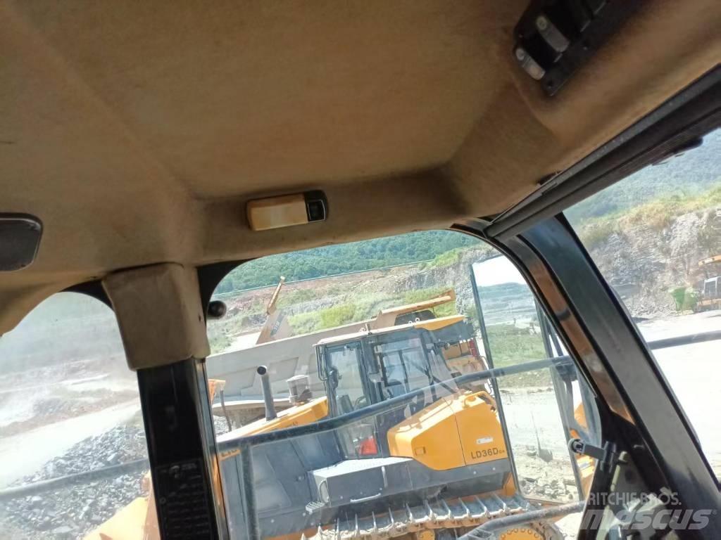 CAT 773 F Artikulētie pašizgāzēji