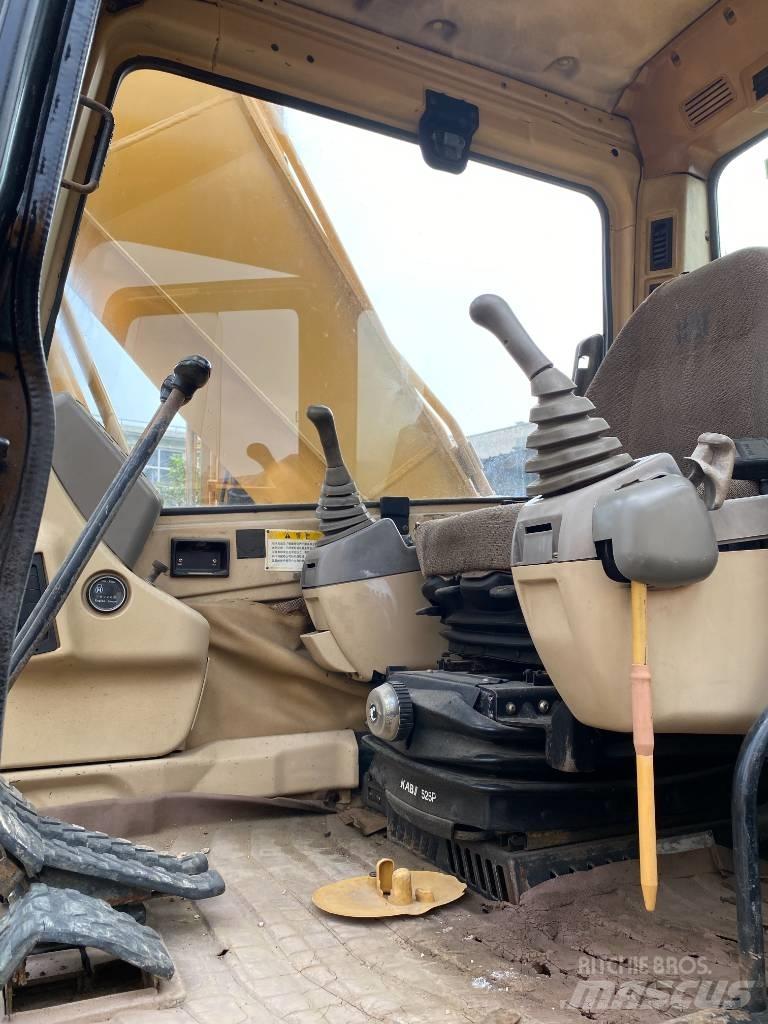 CAT 325 B L Kāpurķēžu ekskavatori