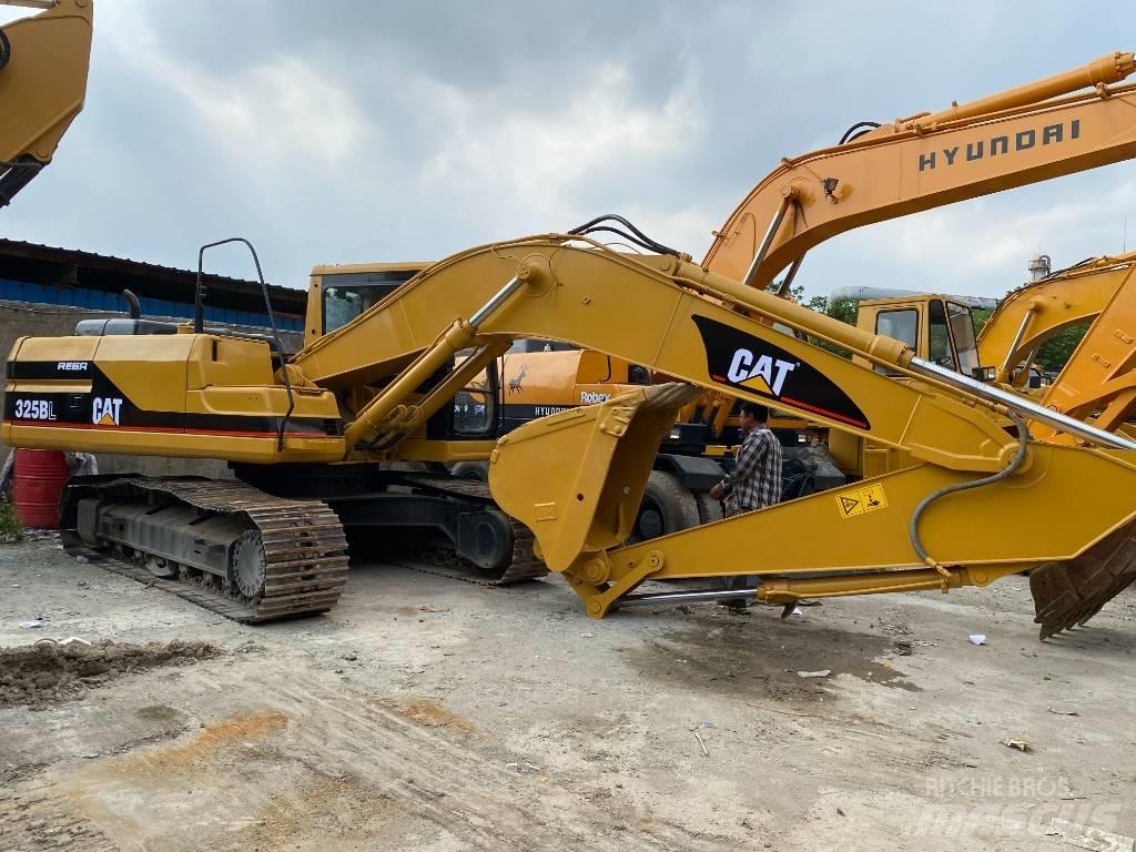 CAT 325 B L Kāpurķēžu ekskavatori