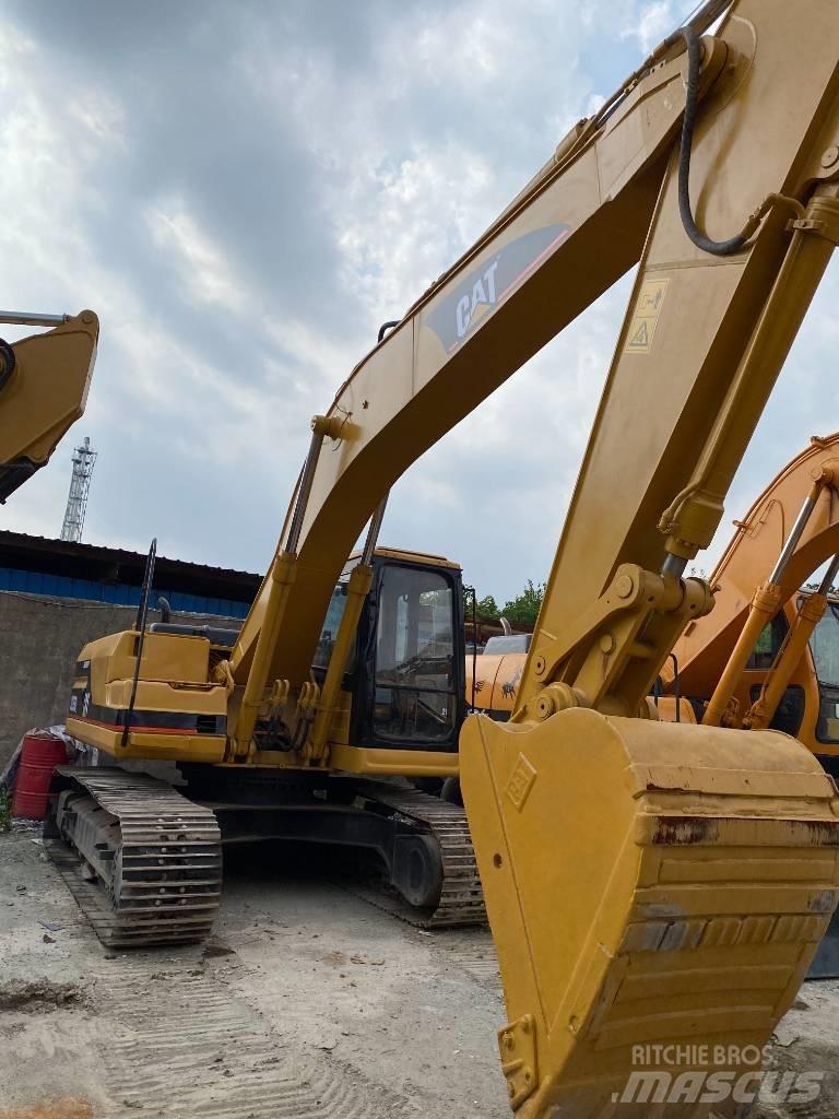 CAT 325 B L Kāpurķēžu ekskavatori