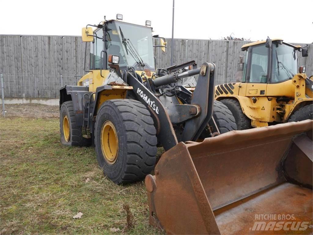 Komatsu WA 200 PZ Iekrāvēji uz riteņiem