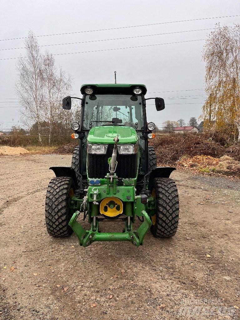 John Deere 5105 GF Traktori