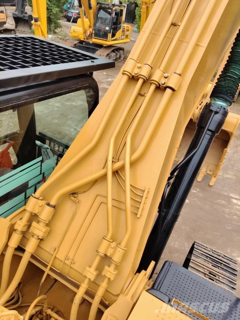 CAT 330 D Kāpurķēžu ekskavatori