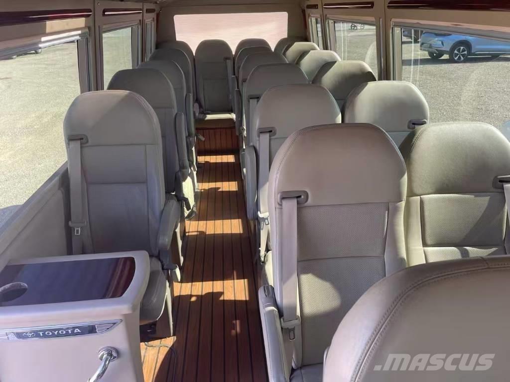 Toyota Coaster Starppilsētu autobusi