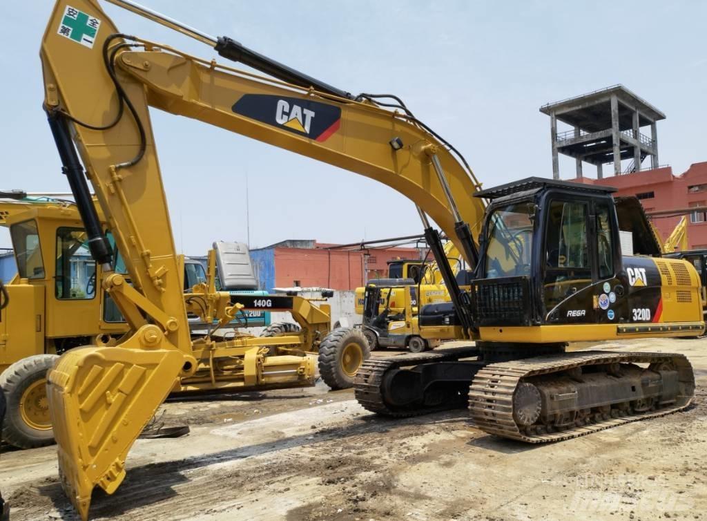 CAT 320d Kāpurķēžu ekskavatori