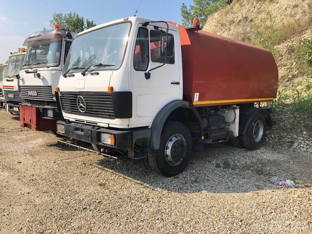 Mercedes-Benz 1414 Ielu tīrīšanas mašīnas