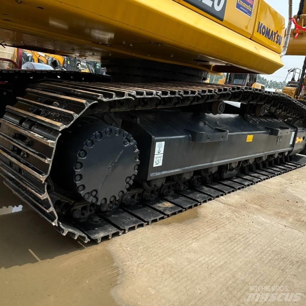 Komatsu 220-8 Kāpurķēžu ekskavatori