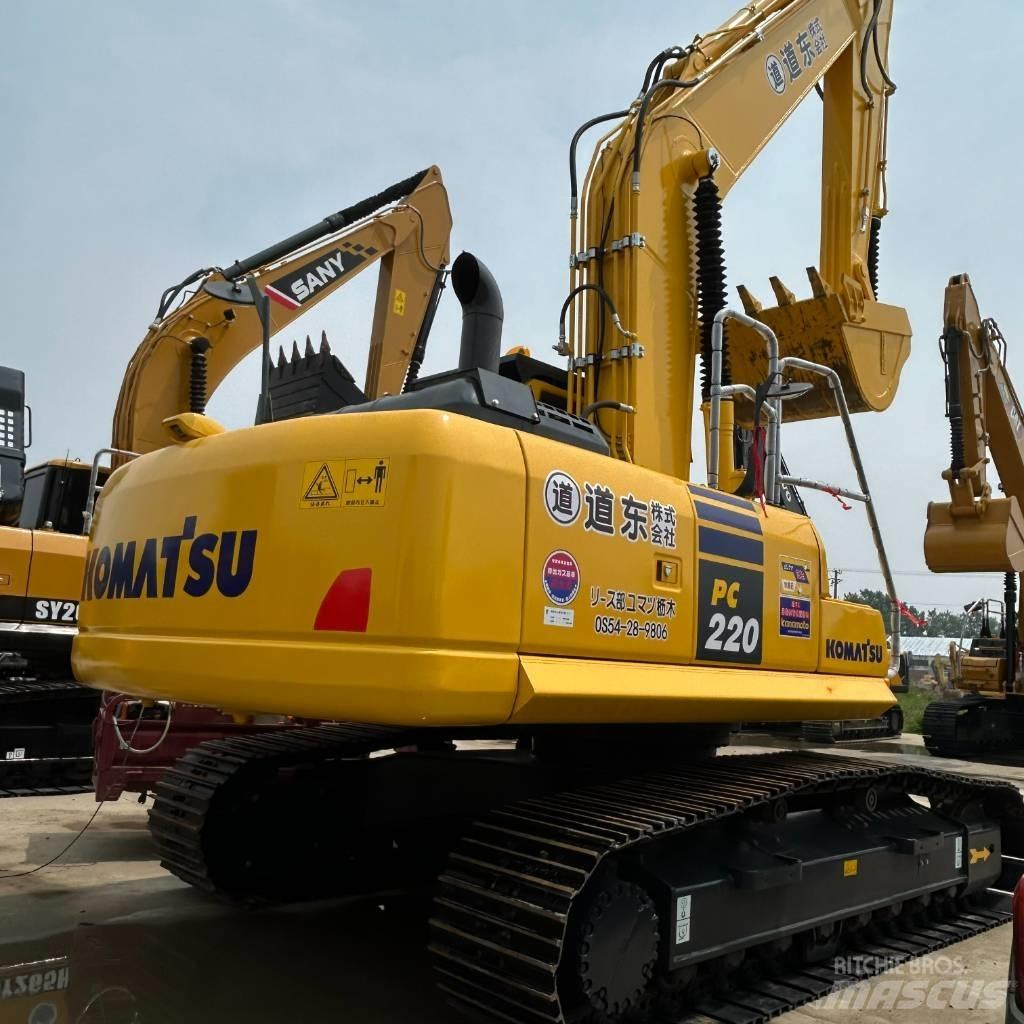 Komatsu 220-8 Kāpurķēžu ekskavatori