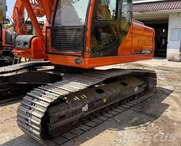 Doosan DX225LC Kāpurķēžu ekskavatori