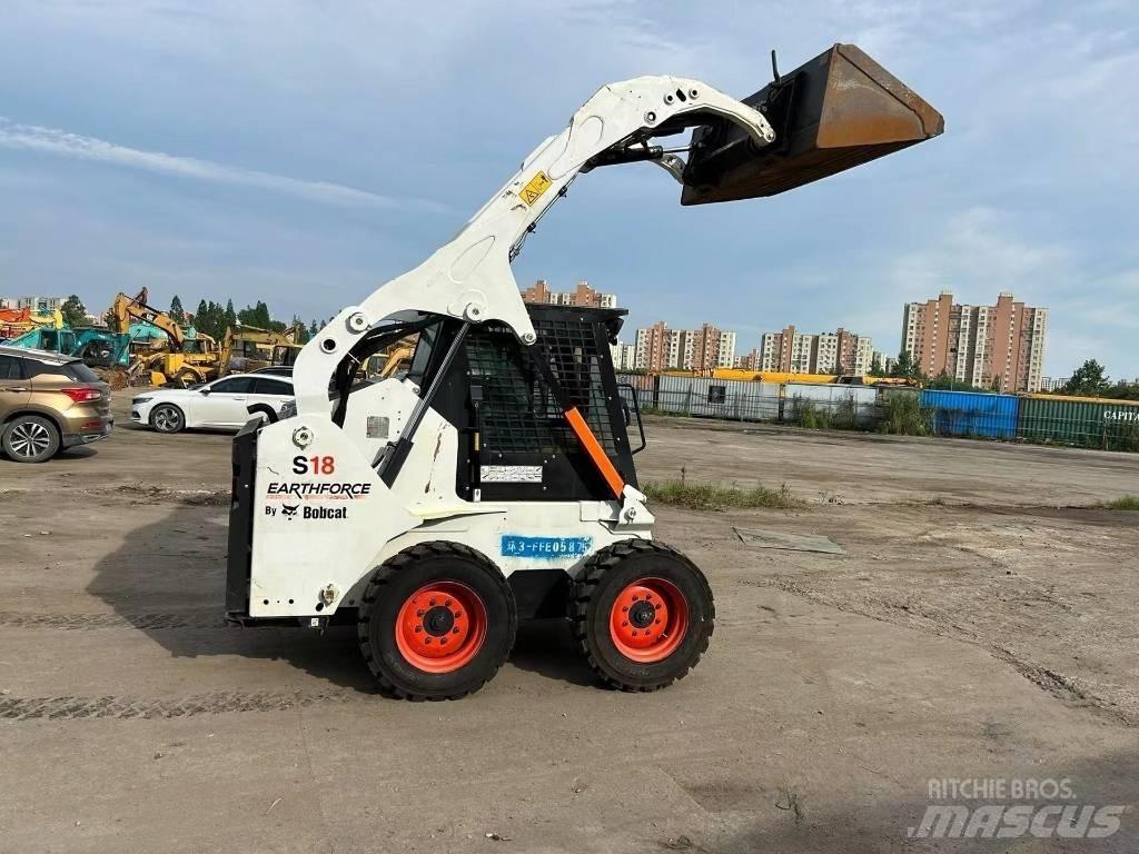 Bobcat S18 Lietoti riteņu kompaktiekrāvēji