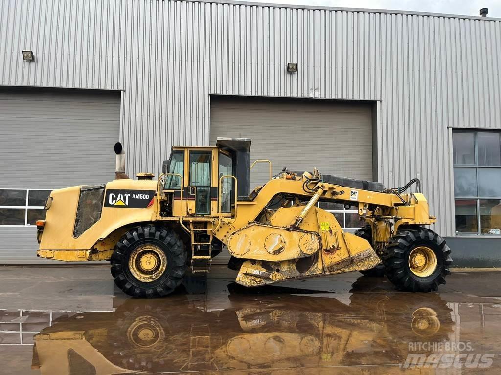 CAT RM500 Asfalta savācējs