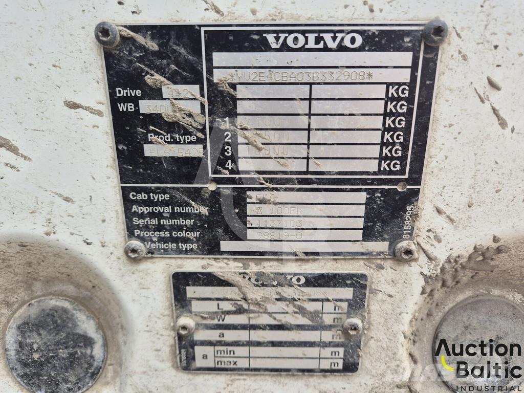 Volvo FL618 Ielu tīrīšanas mašīnas