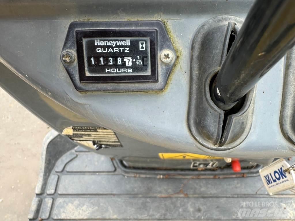 Yanmar SV08 (AH896) Mini ekskavatori < 7 t