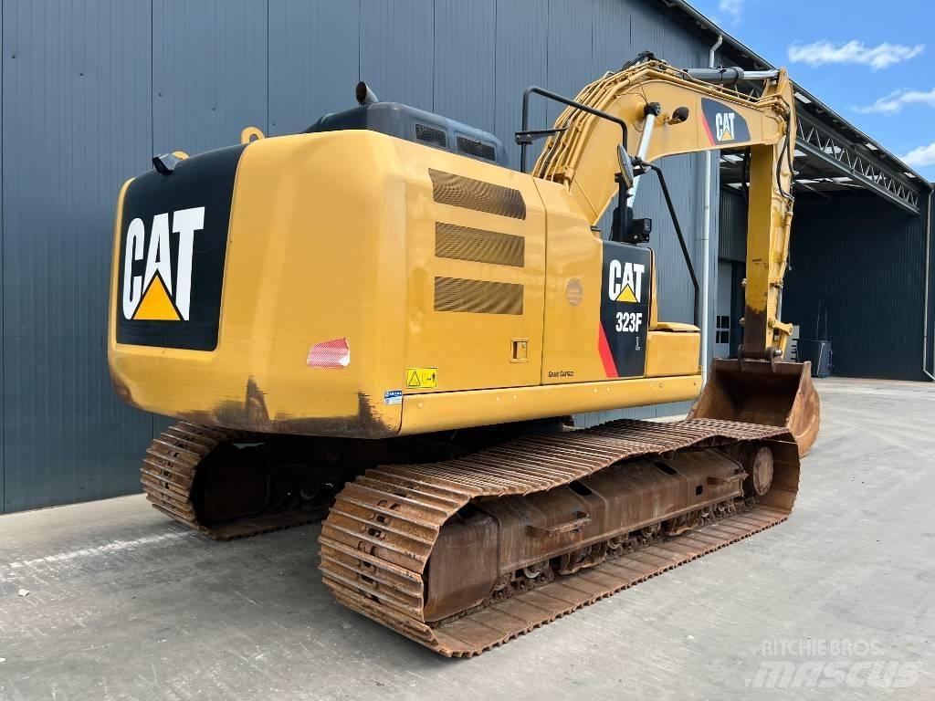CAT 323F L Kāpurķēžu ekskavatori