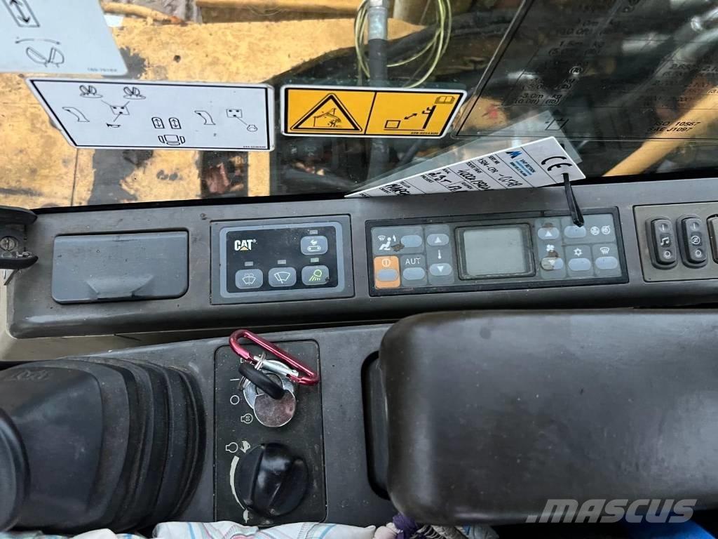 CAT 307 C Vidēja lieluma ekskavatori 7 t - 12 t