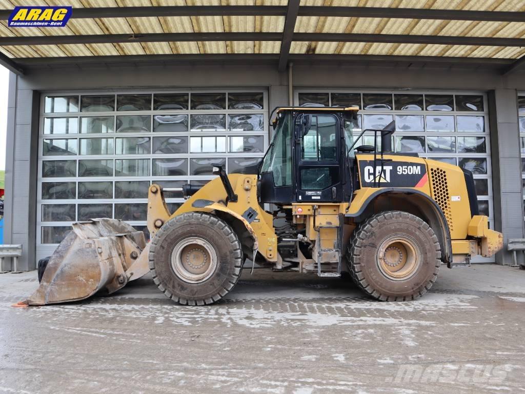 CAT 950M Iekrāvēji uz riteņiem