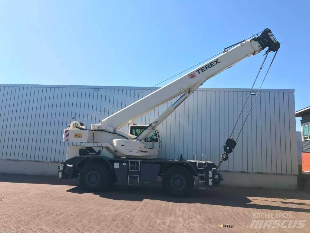 Terex 1075 Celtņi nelīdzenām virsmām