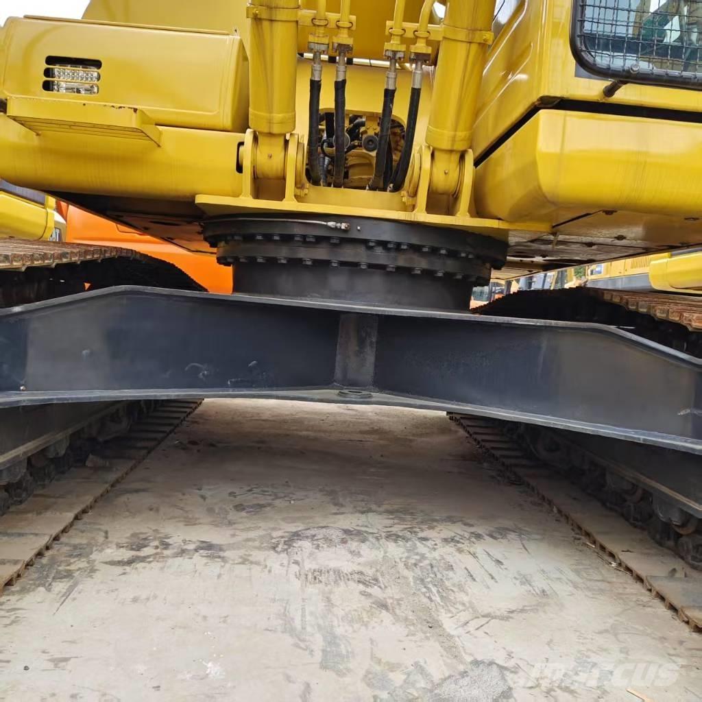 Komatsu PC 220-8 Kāpurķēžu ekskavatori