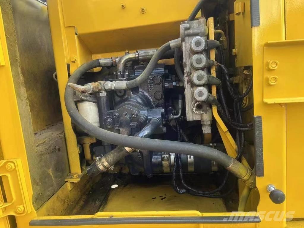 Komatsu PC120-6 Vidēja lieluma ekskavatori 7 t - 12 t