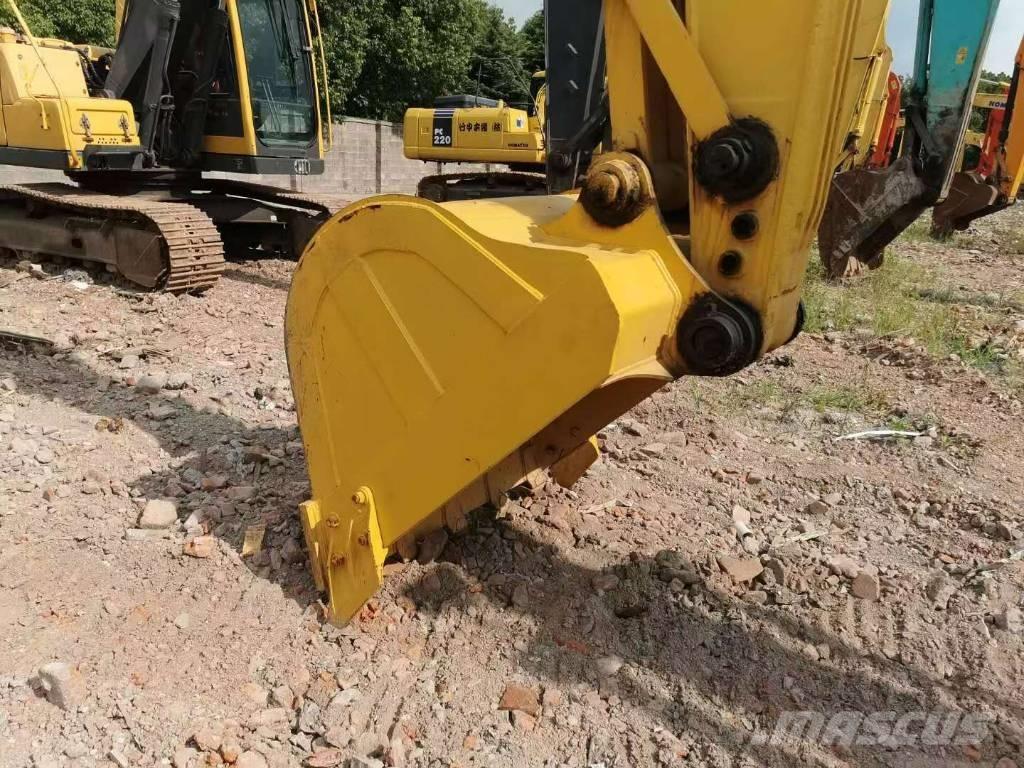Komatsu PC 200 Kāpurķēžu ekskavatori