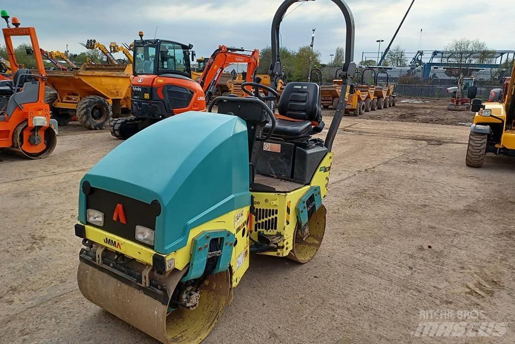 Ammann APX12 Divvalču grunts veltņi