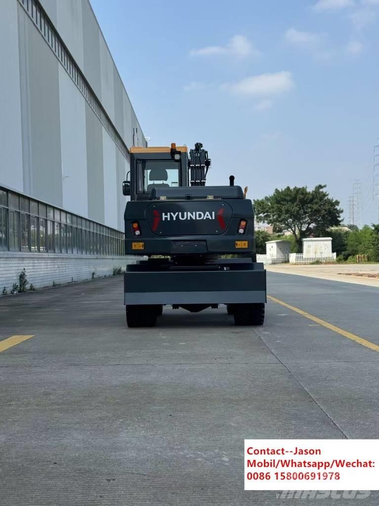 Hyundai HW80 Ekskavatori uz riteņiem
