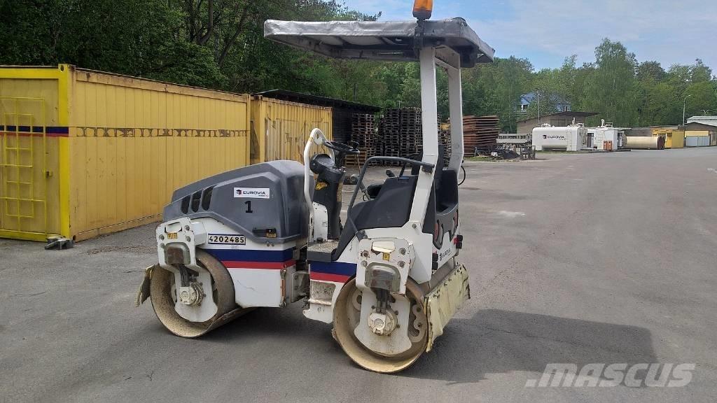Hamm HD 12 VV Divvalču grunts veltņi