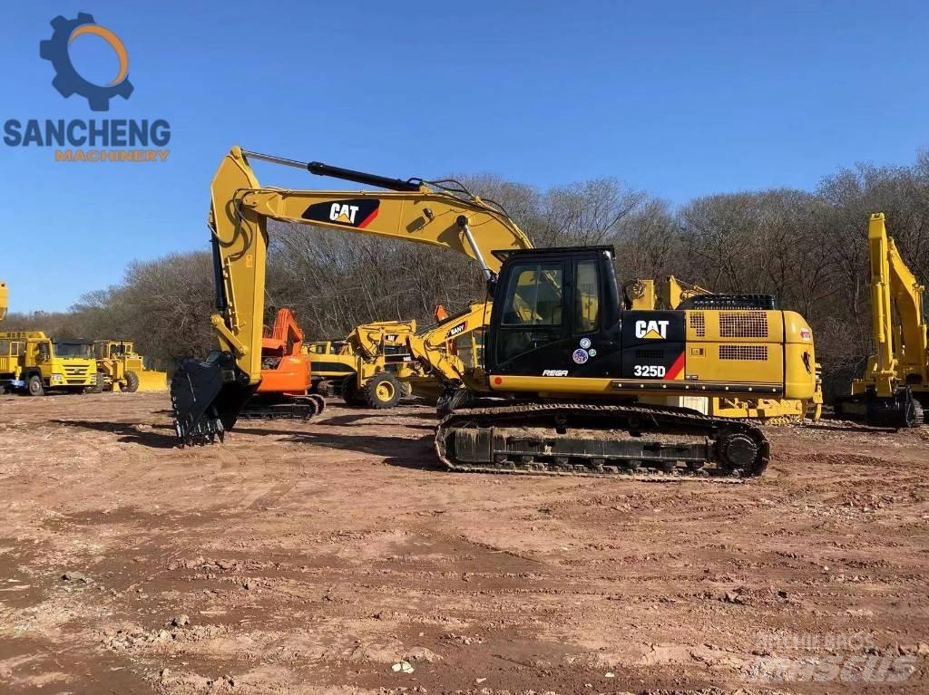 CAT 325 D Kāpurķēžu ekskavatori
