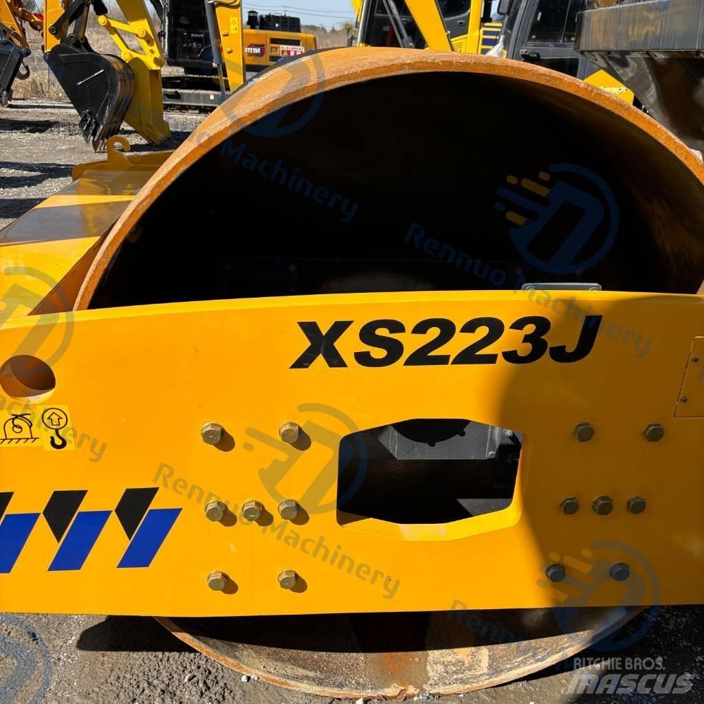 XCMG XS223J Vienvalča grunts veltņi