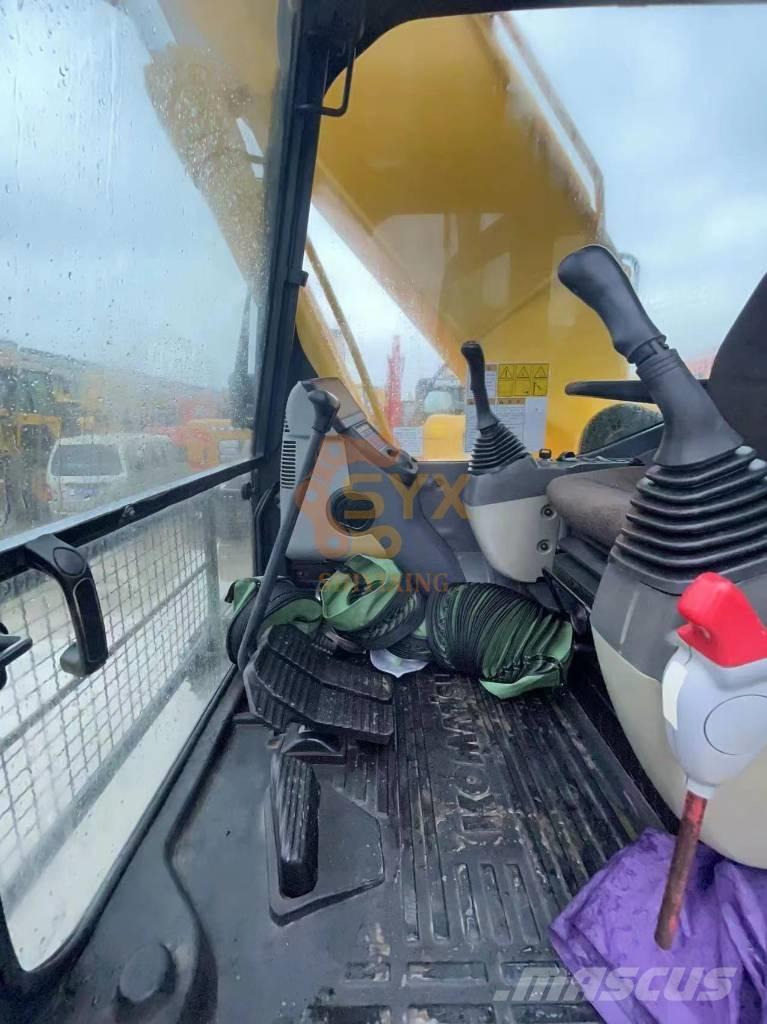 Komatsu PC 220-8 Kāpurķēžu ekskavatori