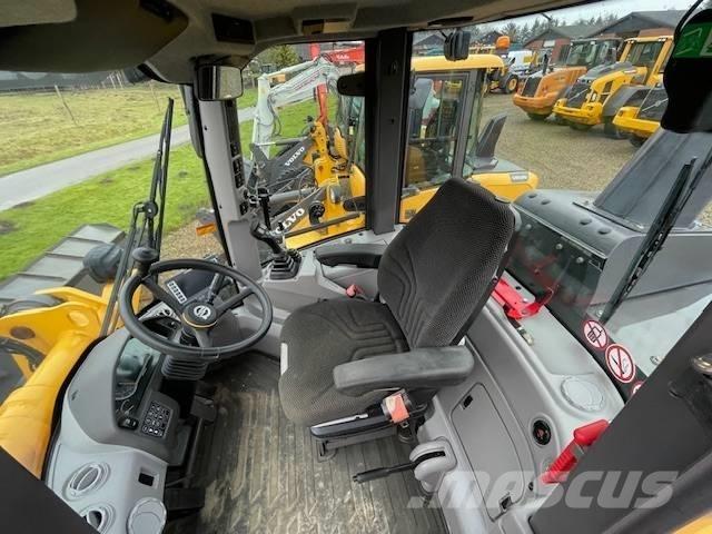Volvo L45H Iekrāvēji uz riteņiem
