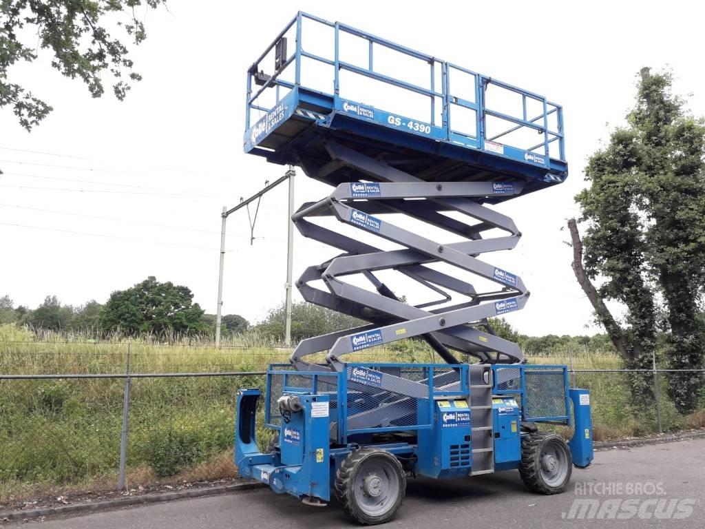Genie GS 4390 RT Šķerveida pacēlāji