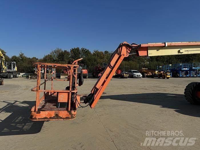 JLG 800AJ Strēles pacēlāji