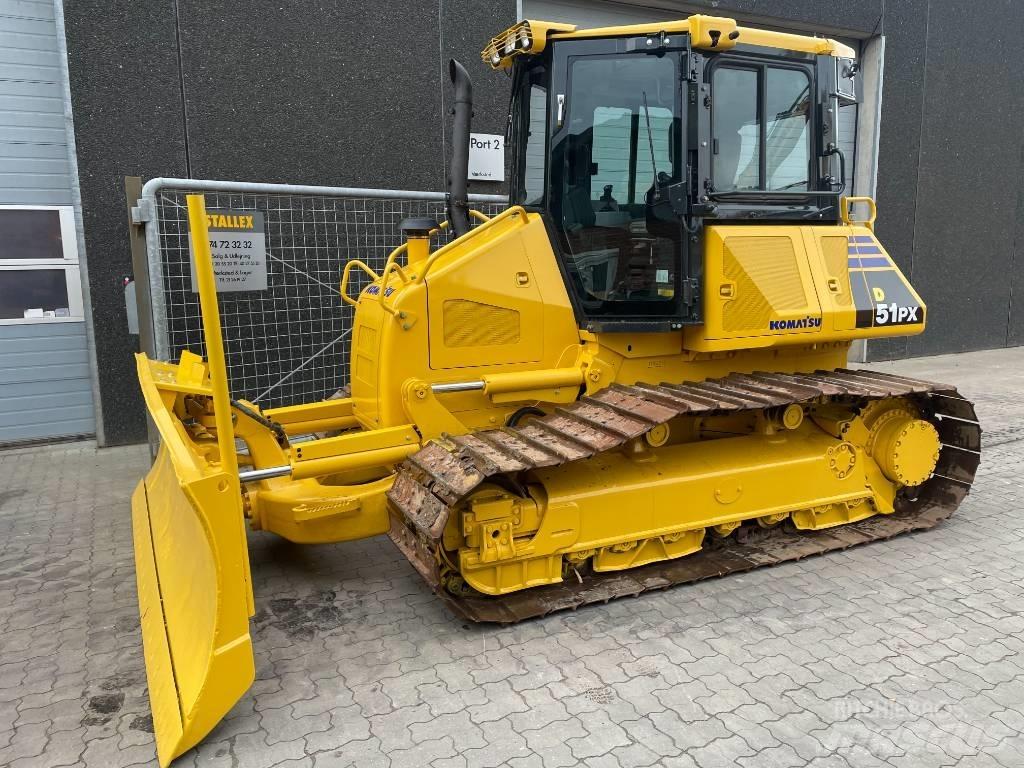 Komatsu D51PX-22 Kāpurķēžu buldozeri