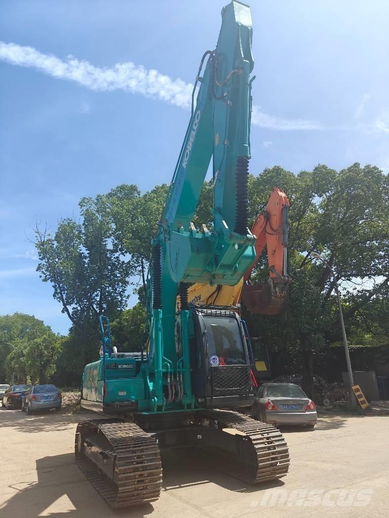 Kobelco SK 200 Kāpurķēžu ekskavatori