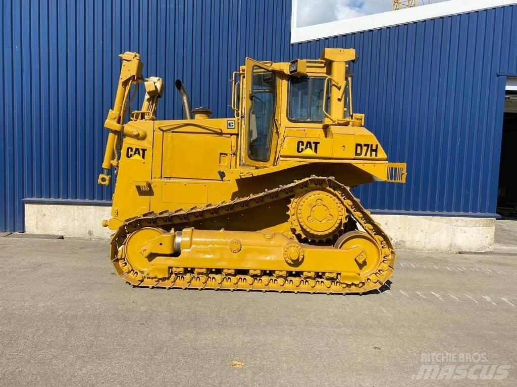 CAT D 7 H Kāpurķēžu buldozeri
