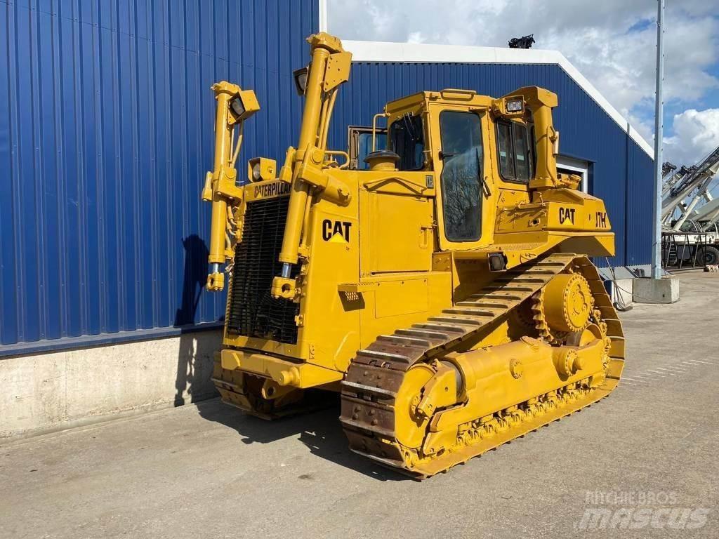 CAT D 7 H Kāpurķēžu buldozeri