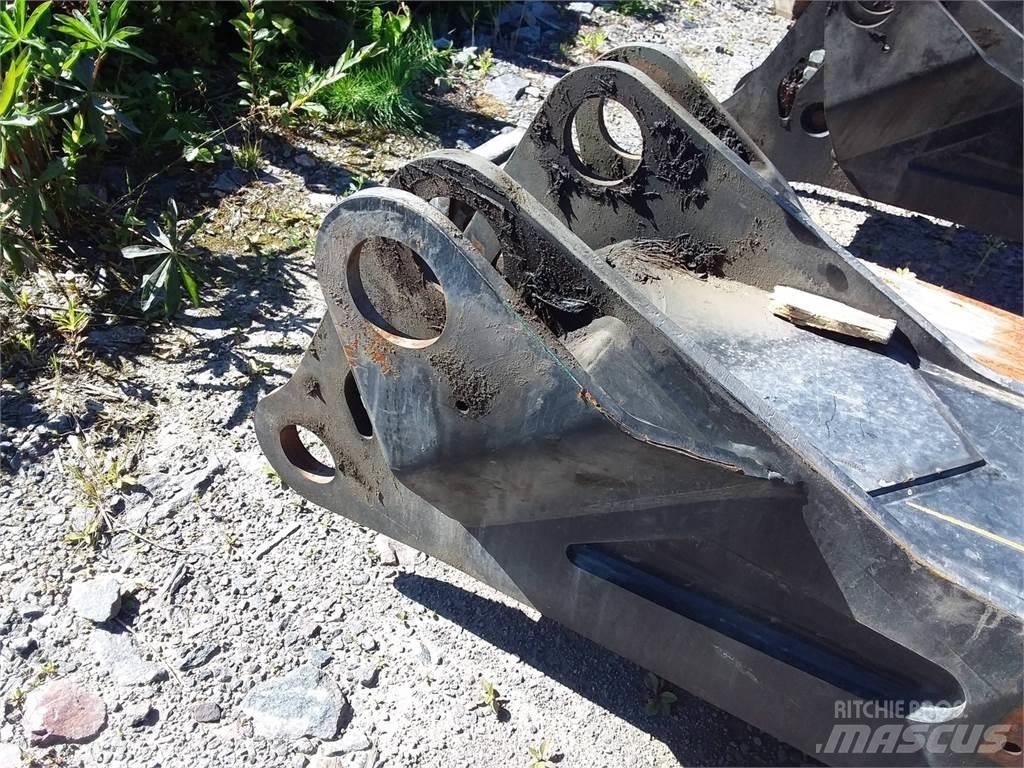 Komatsu C270h Mežizstrādes mašīnu krāni