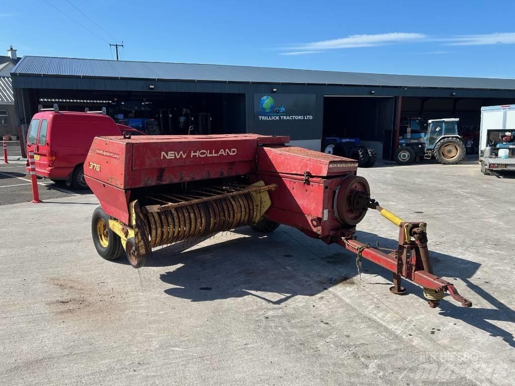 New Holland 376 Ķīpu preses