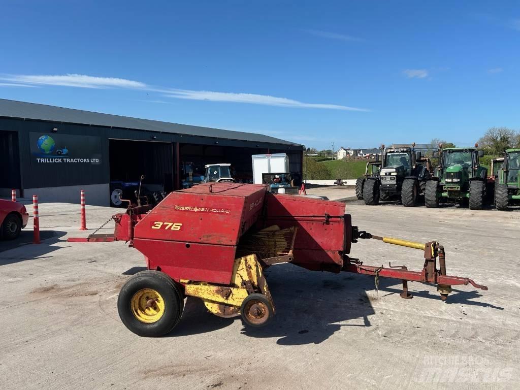 New Holland 376 Ķīpu preses