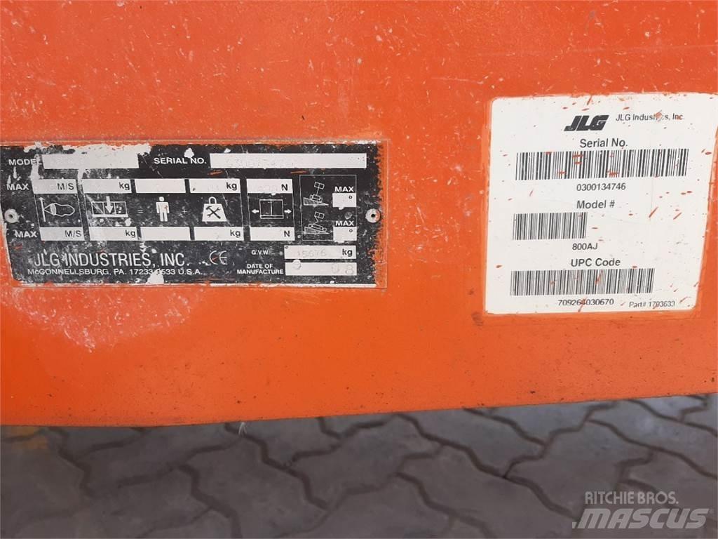 JLG 800AJ Strēles pacēlāji
