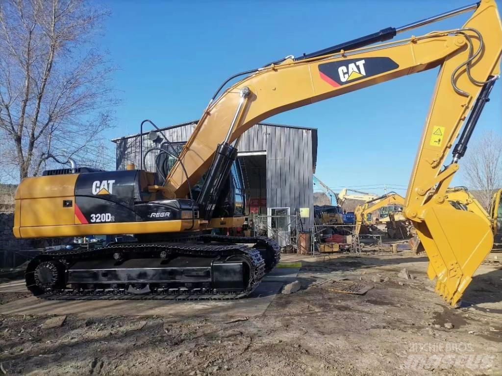 CAT 320D2 Kāpurķēžu ekskavatori